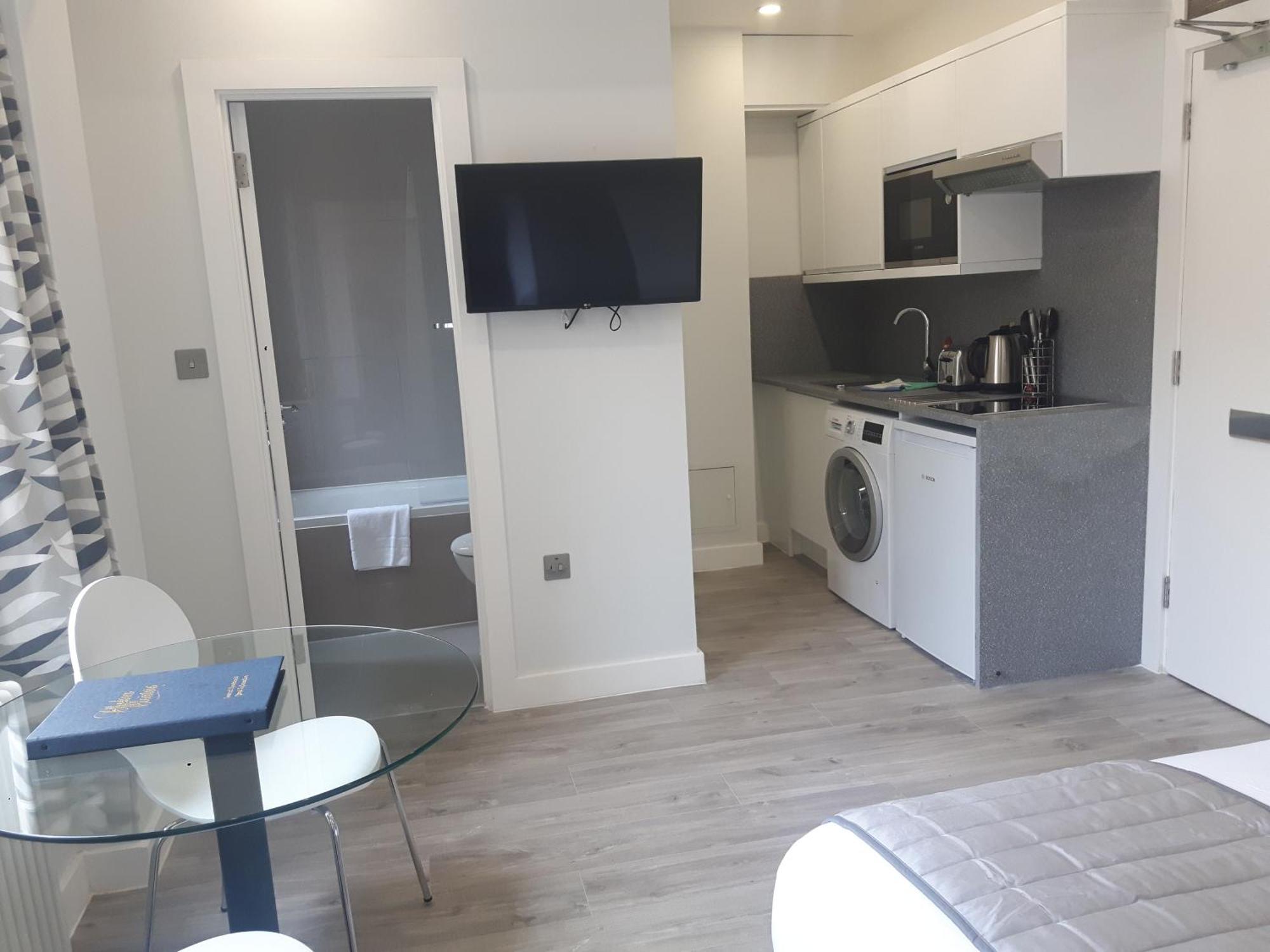 Apartment Chelsea Cloisters Serviced London