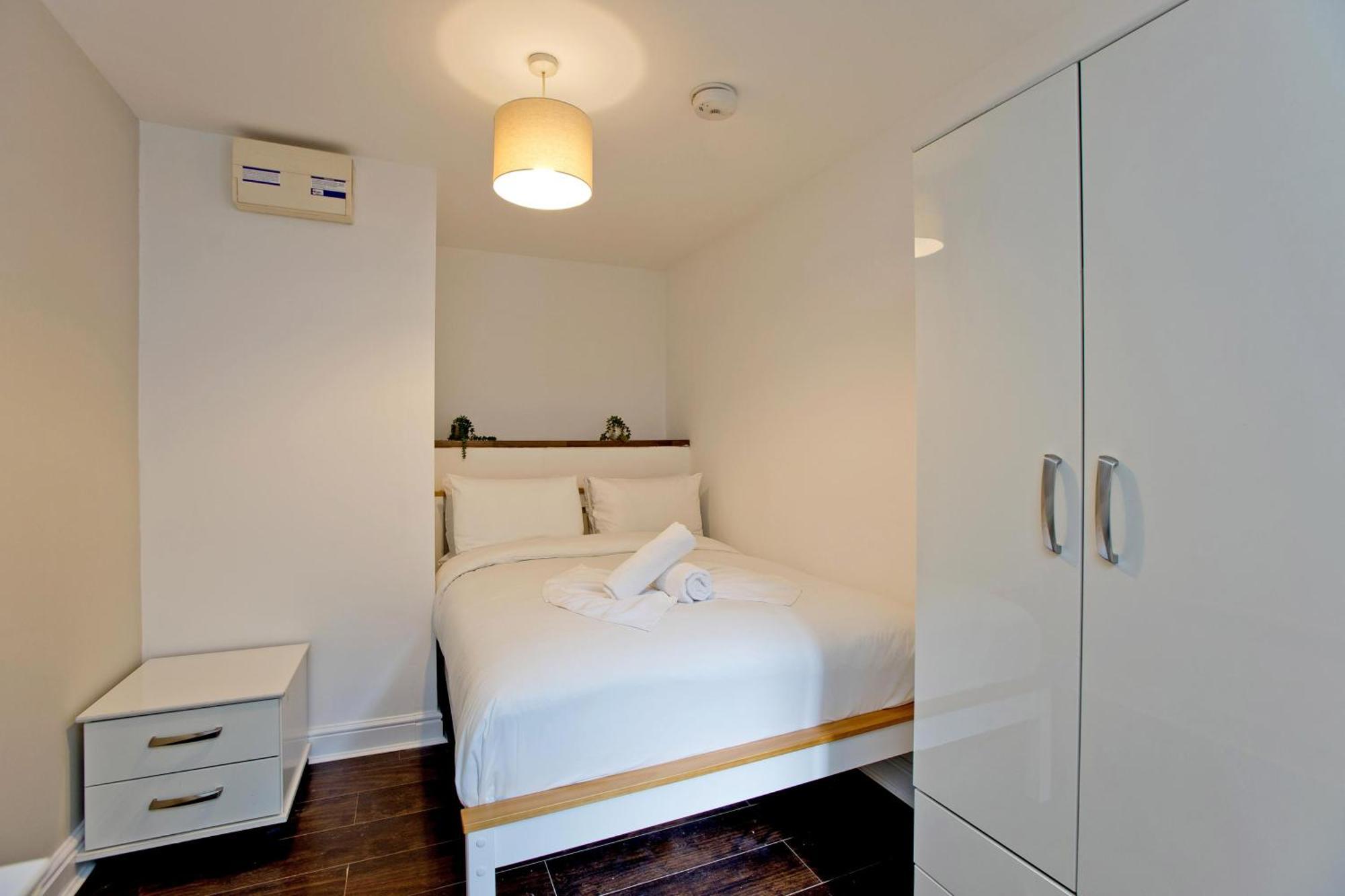 Imperial Corner House-whitechapel * London