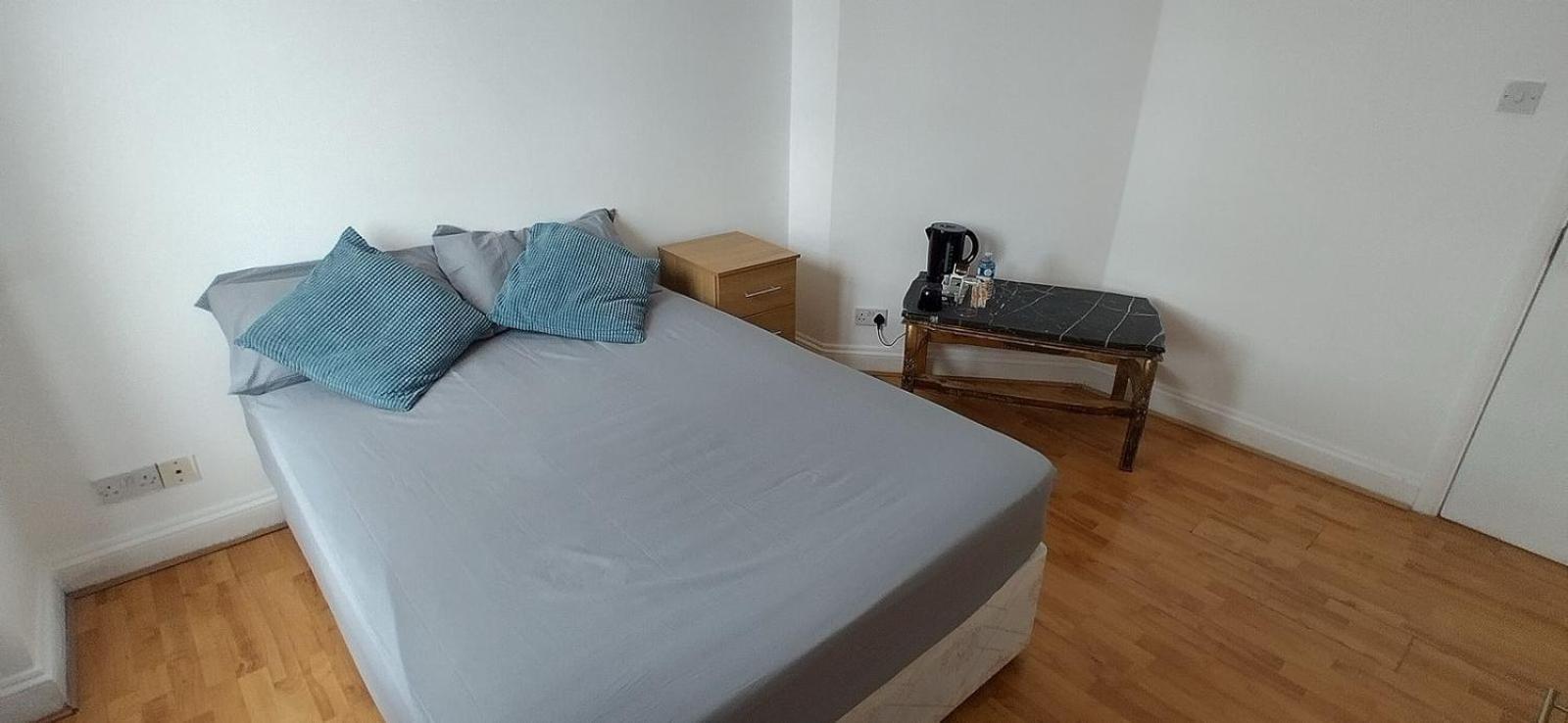 Homestay Large Double Green Lane Manor House Zone 2