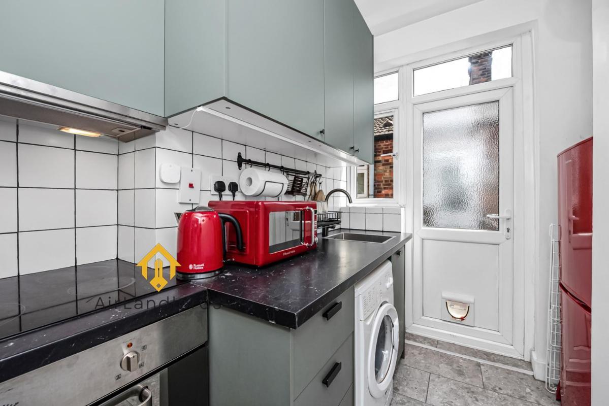 Apartment Unique 2 Bedroom Flat In Heart Of Walthamstow *