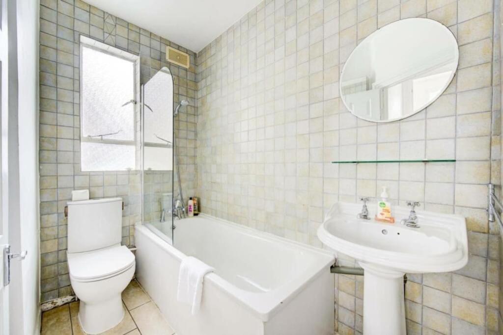 Appartamento Lovely Fulham 2 Bed Londra