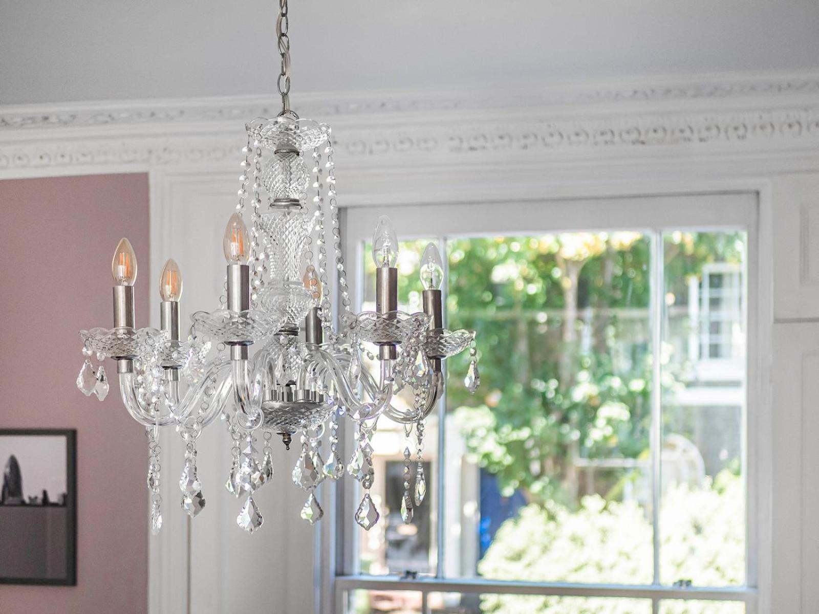 Stylish Maisonette Pass The Keys * Londen