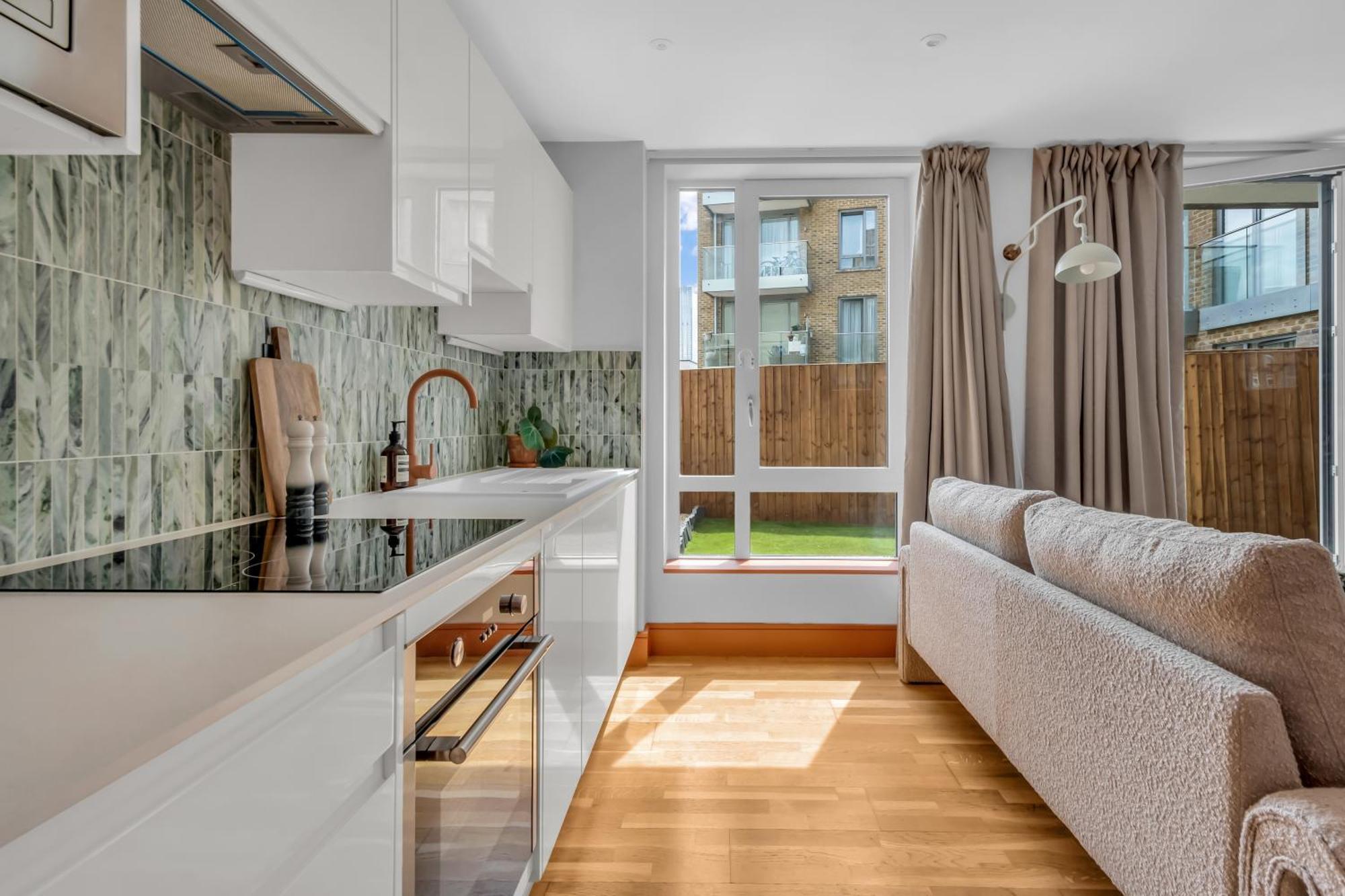 Mysquare Two Bedroom In Limehouse