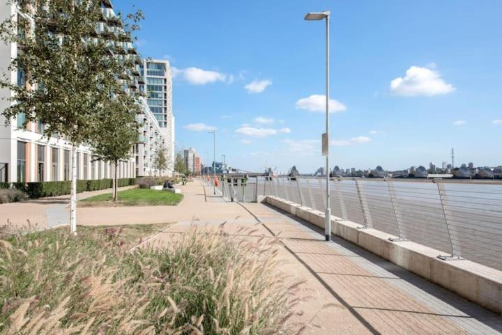 In Royal Docks Lägenhet *