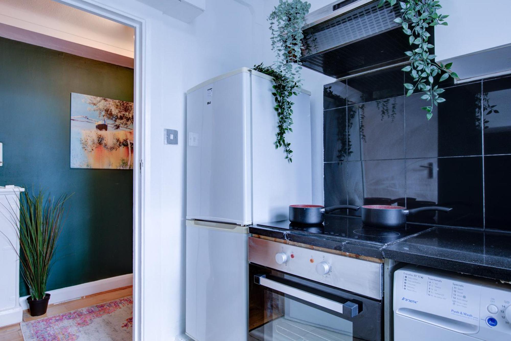 2 Bedroom Edgware Road Paddington London