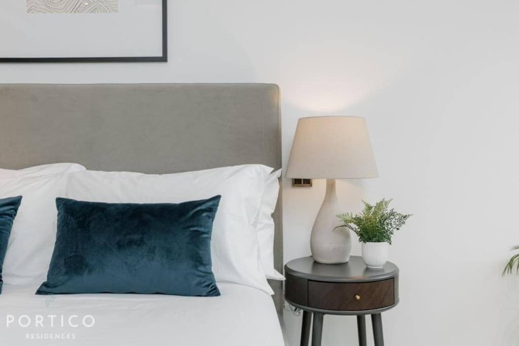 Appartement Portico Residences - Beautiful 2 Bed With Pool In Nine Elms Londres