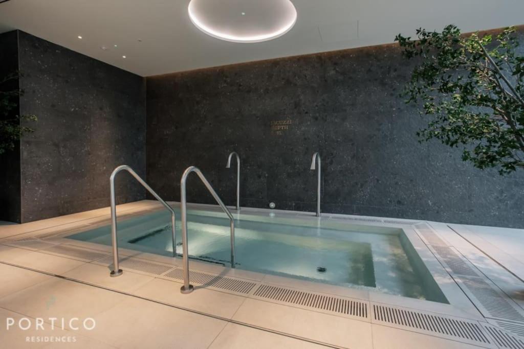 Portico Residences - Beautiful 2 Bed With Pool In Nine Elms Appartement *