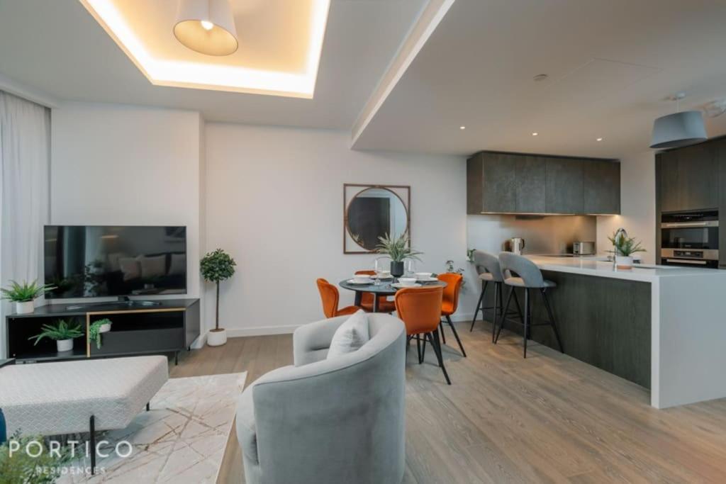 Appartement Portico Residences - Beautiful 2 Bed With Pool In Nine Elms