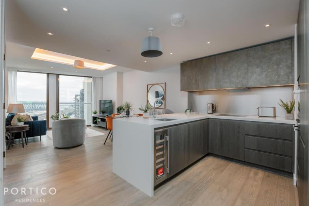 Portico Residences - Beautiful 2 Bed With Pool In Nine Elms Appartement *