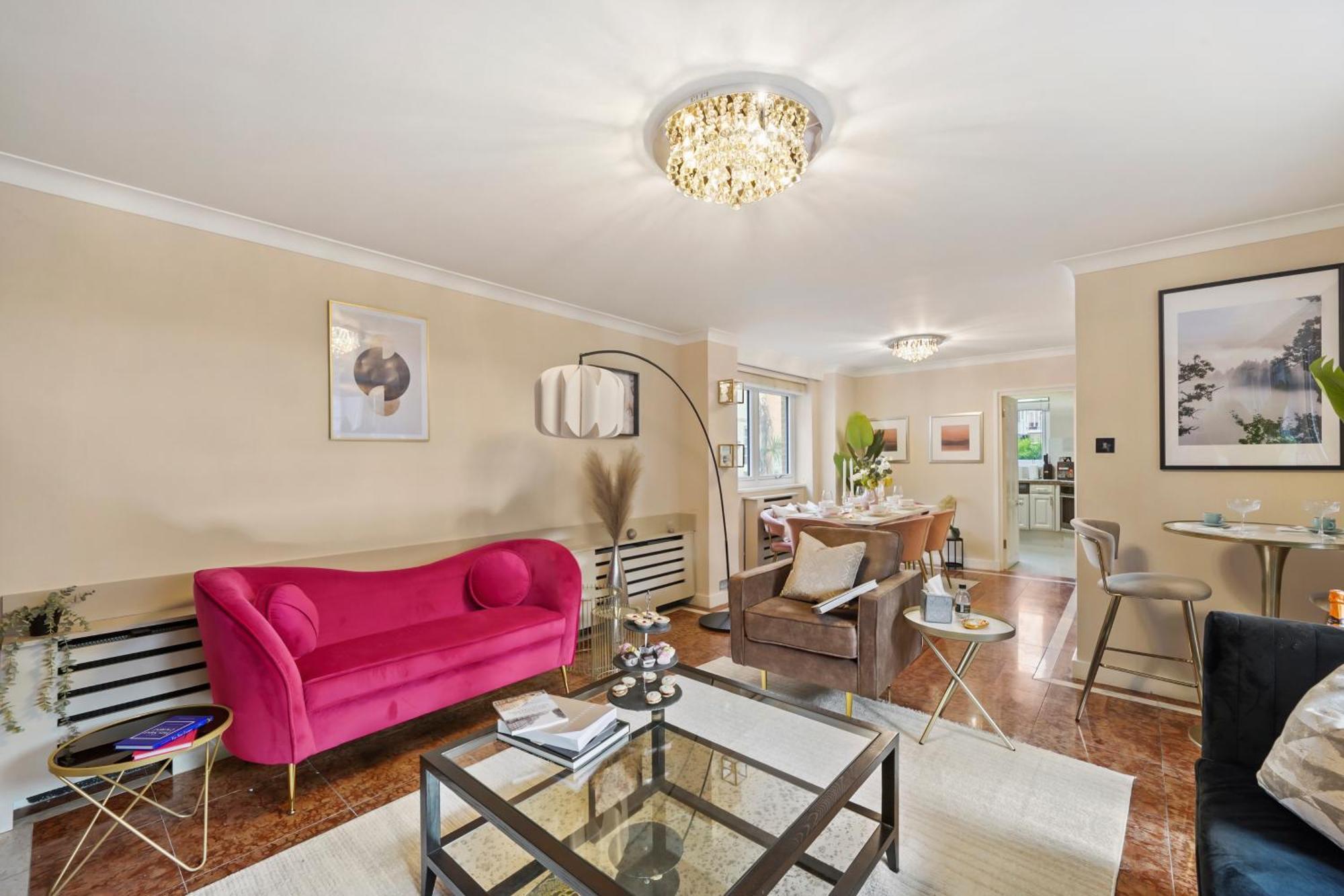 Feriehus Mews House With Private Patio & Parking *
