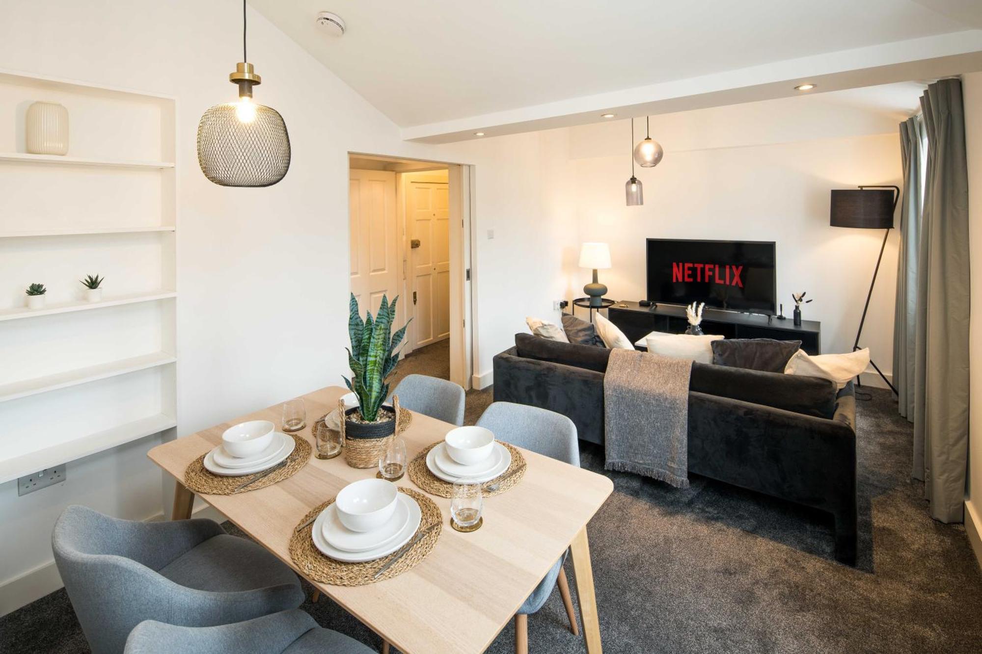 Elegant 3br, 2ba Flat In Marylebone - Ideal Location Near Station & Attractions Apartment *