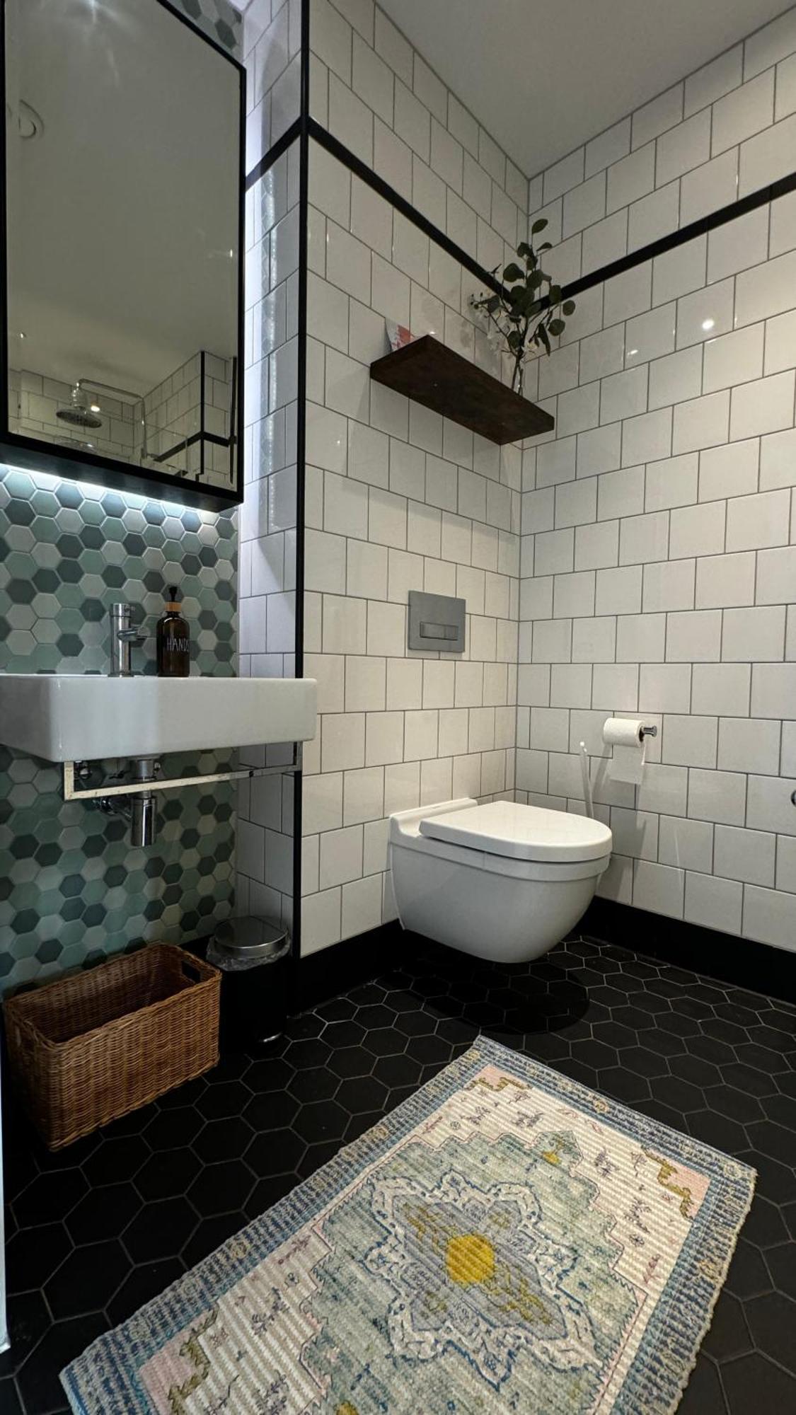 Island 1 Bedroom Luxury Apartments, Private Balcony Apartment
