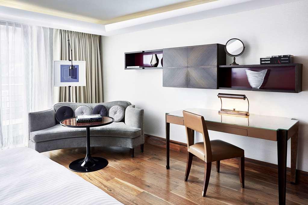 The Connaught, Maybourne Collection Hotell 5*