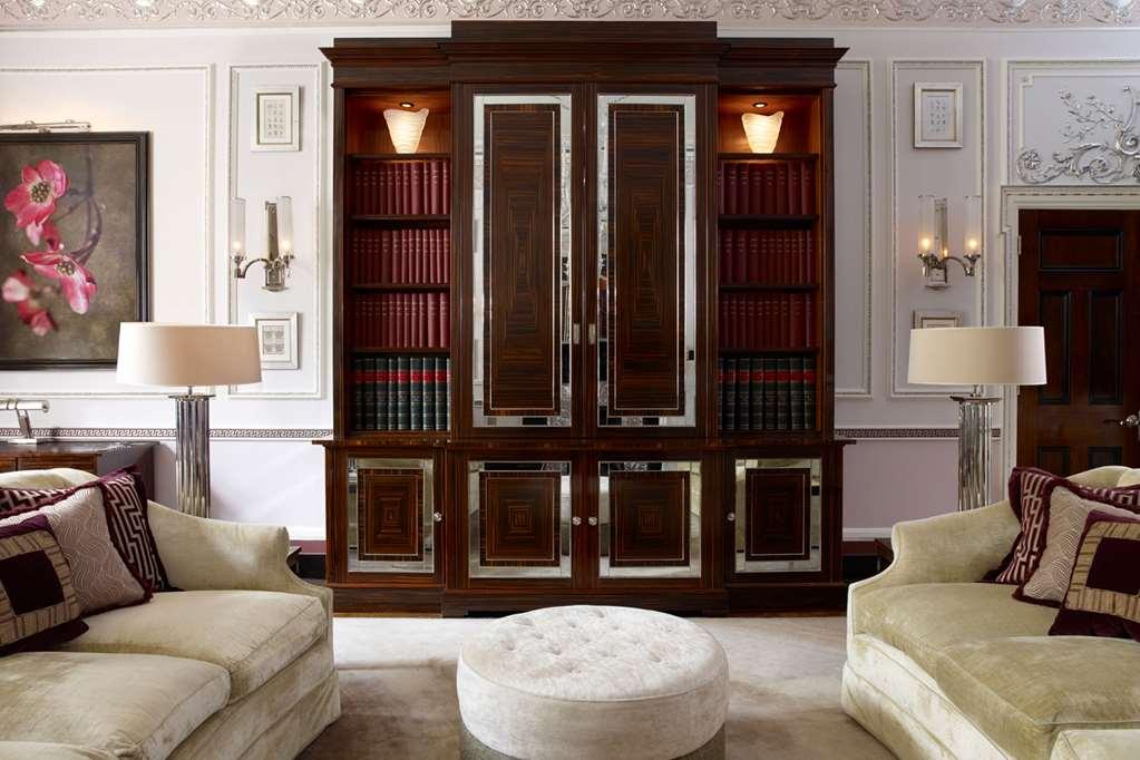 The Connaught, Maybourne Collection Hotell 5*