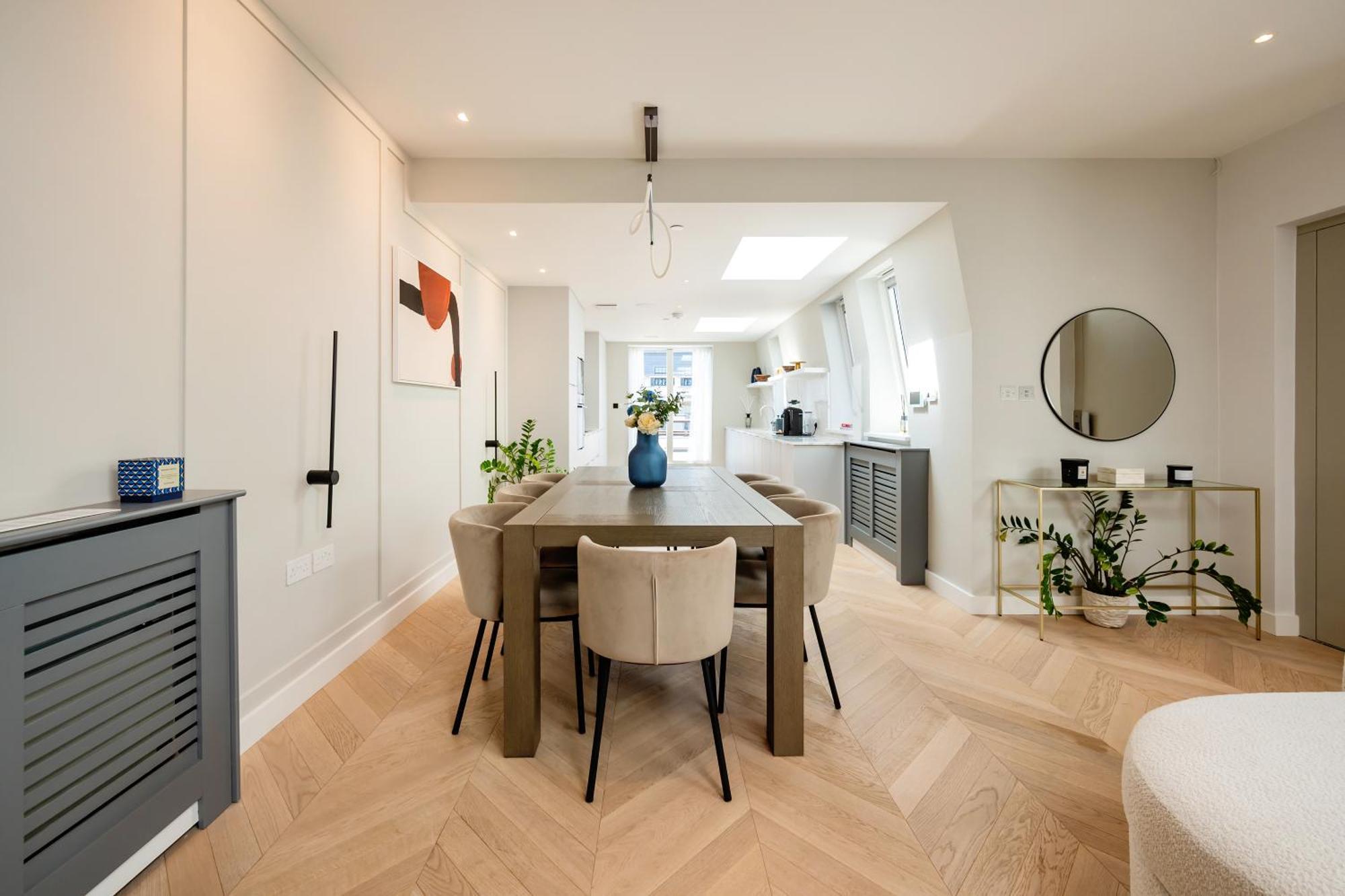Apartment Premium In The West End *