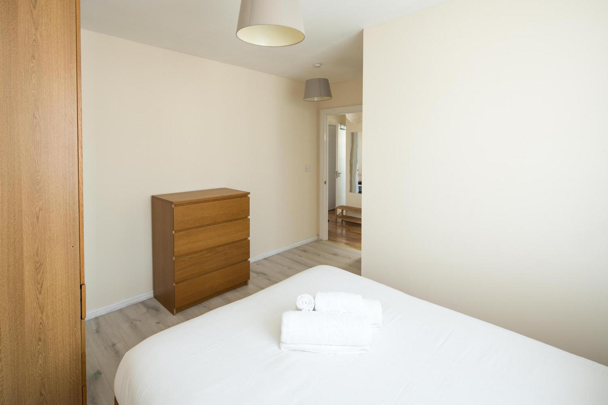 2bd Flat - Buzz & Parkside Serenity * London