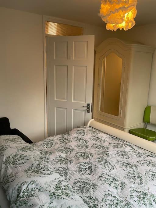 Studi5 Cozy Urban With Modern Amenities In Prime Location Appartamento Londra