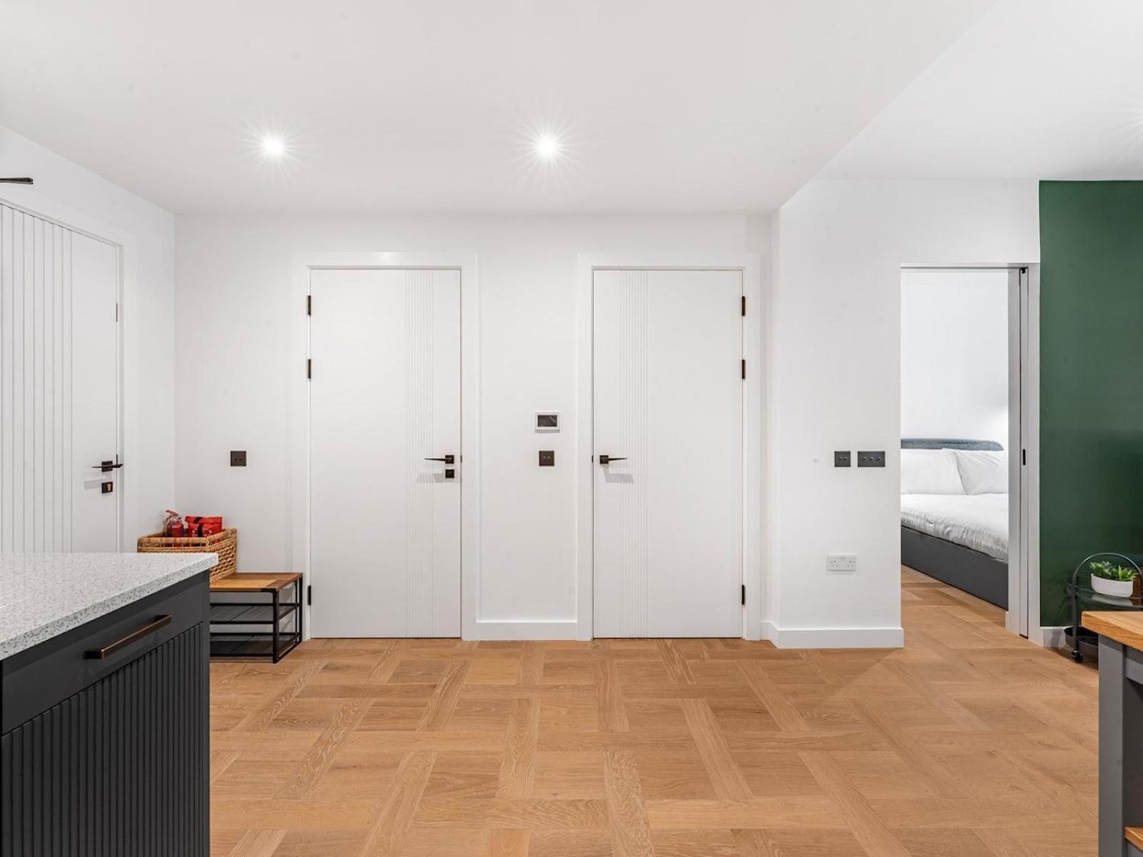 Stylish Flat In East Ideal Urban Retreat Pass The Keys Appartement Londen