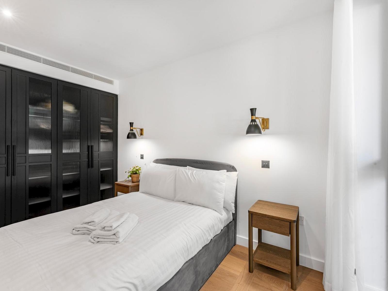Stylish Flat In East Ideal Urban Retreat Pass The Keys Londen