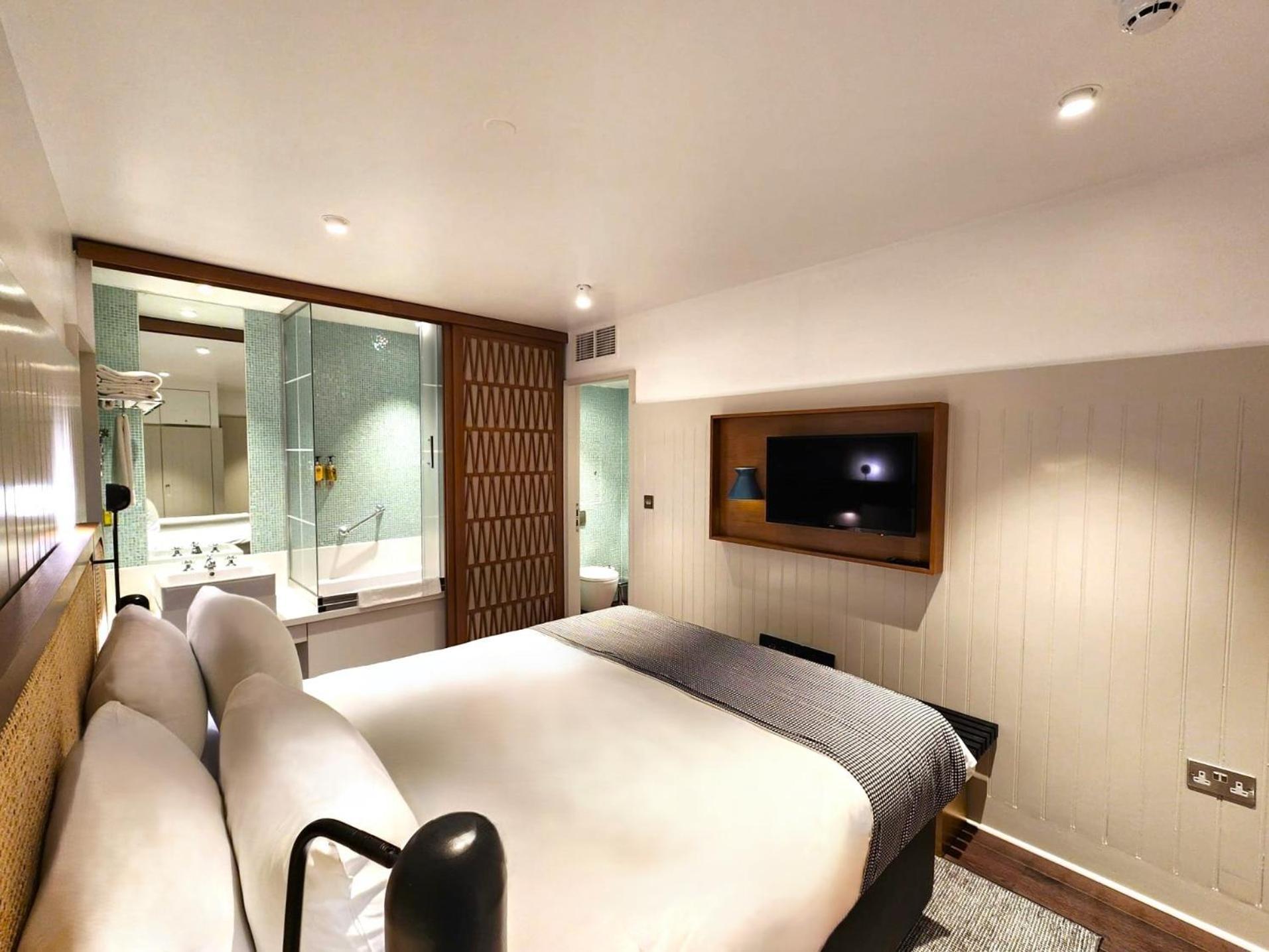 Leicester House 3*