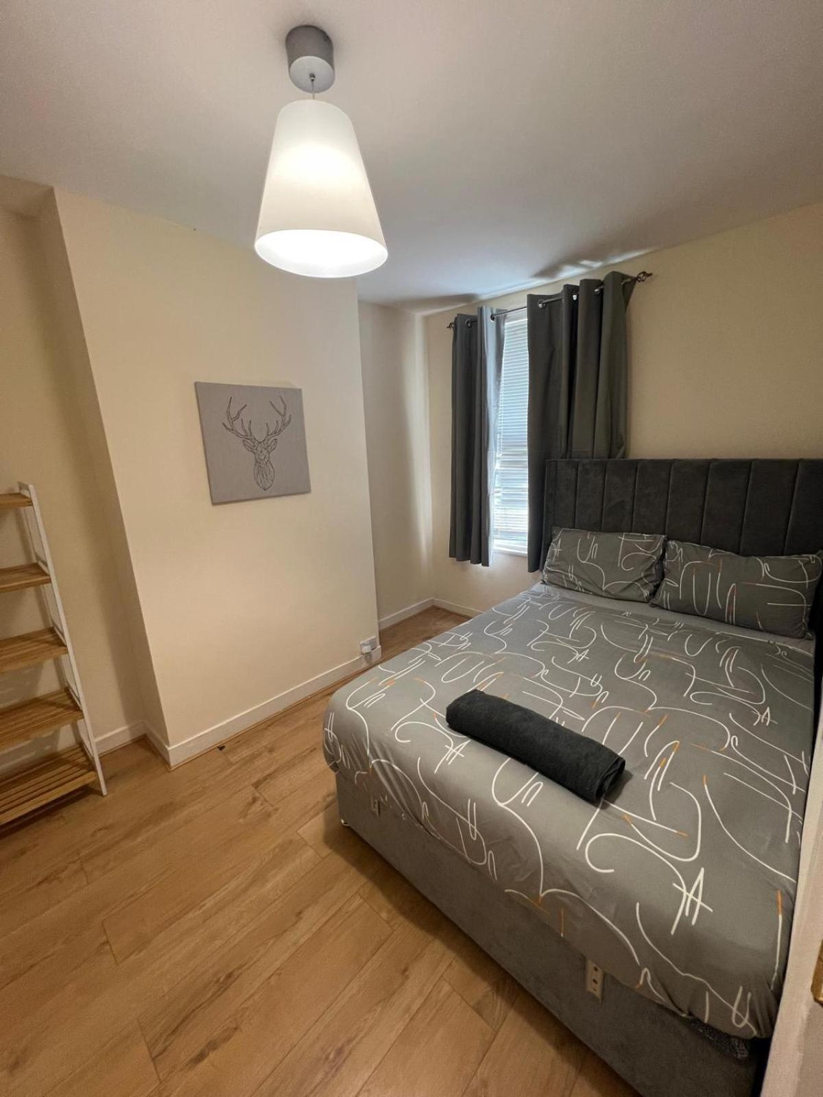 Appartamento The Big 3 Bedroom House 2 Bathrooms Londra