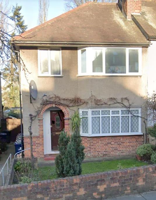 2 Bed, Wembley, Ealing, * Londra