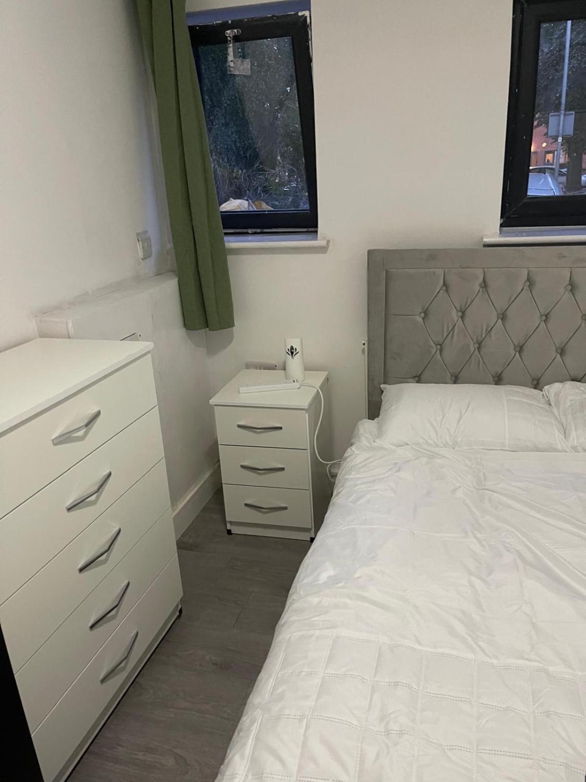 En-suite Cozy Double Bedroom Gasthuis *