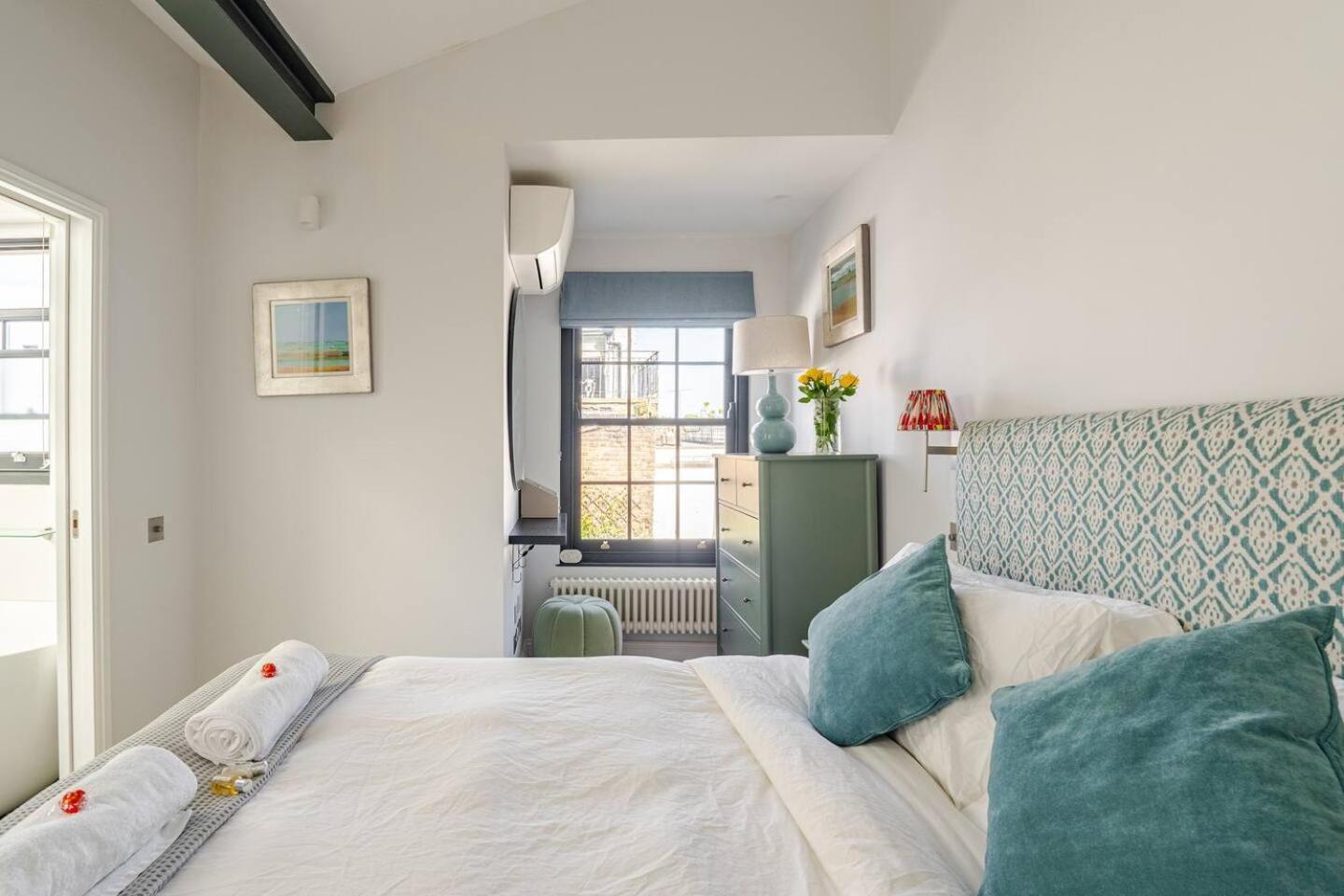 Delightful Notting Hill 2 Bed House With Garden Ferienhaus