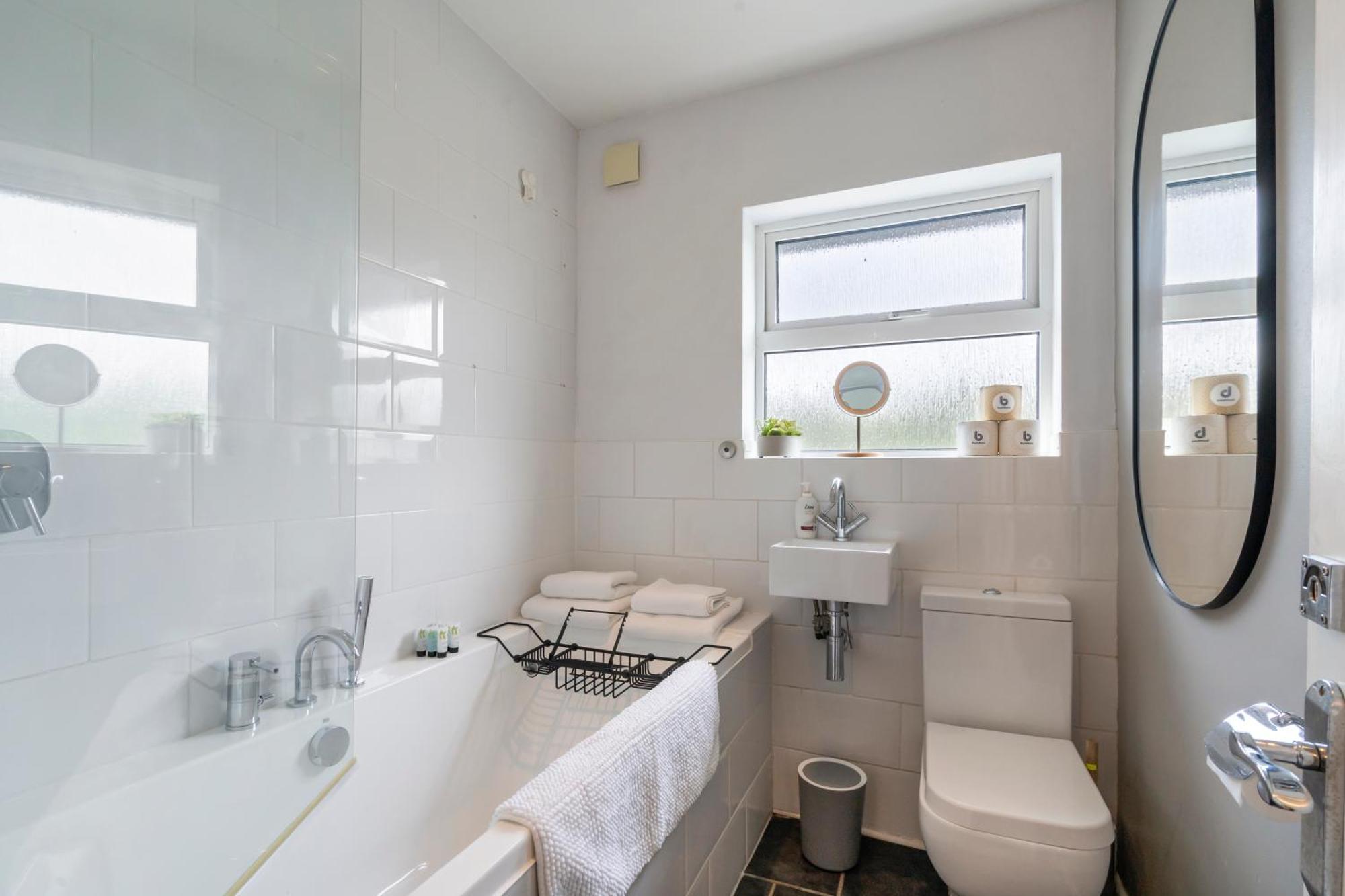 Holiday home Entire House In Wimbledon London