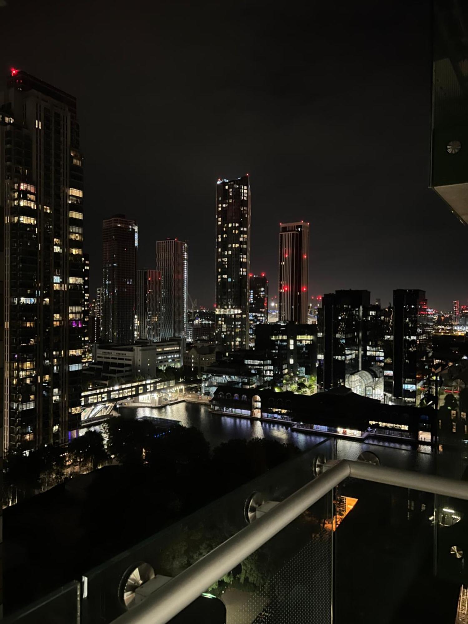 Lägenhet In Canary Wharf *