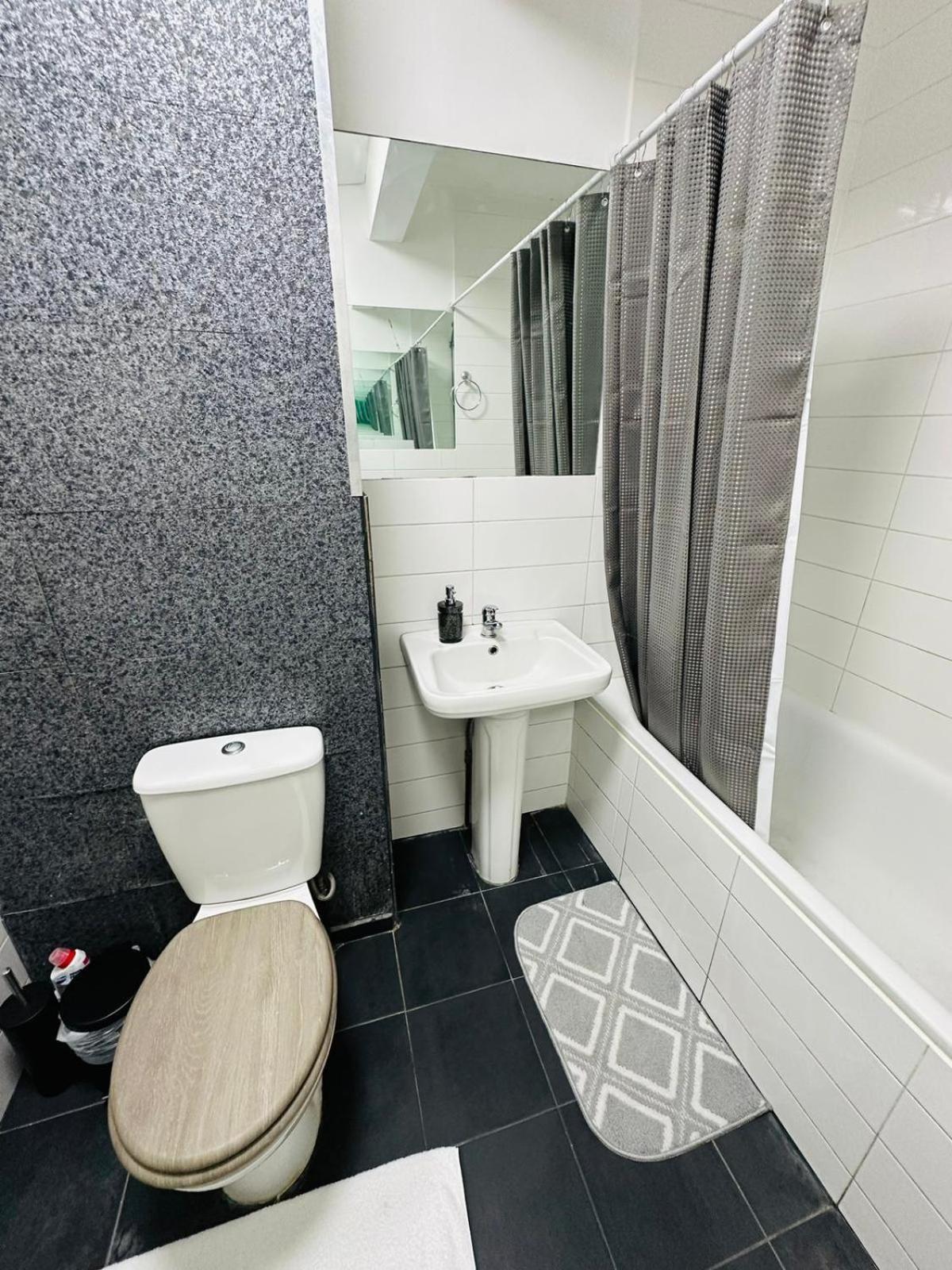 Bed & Breakfast Aldgate East London