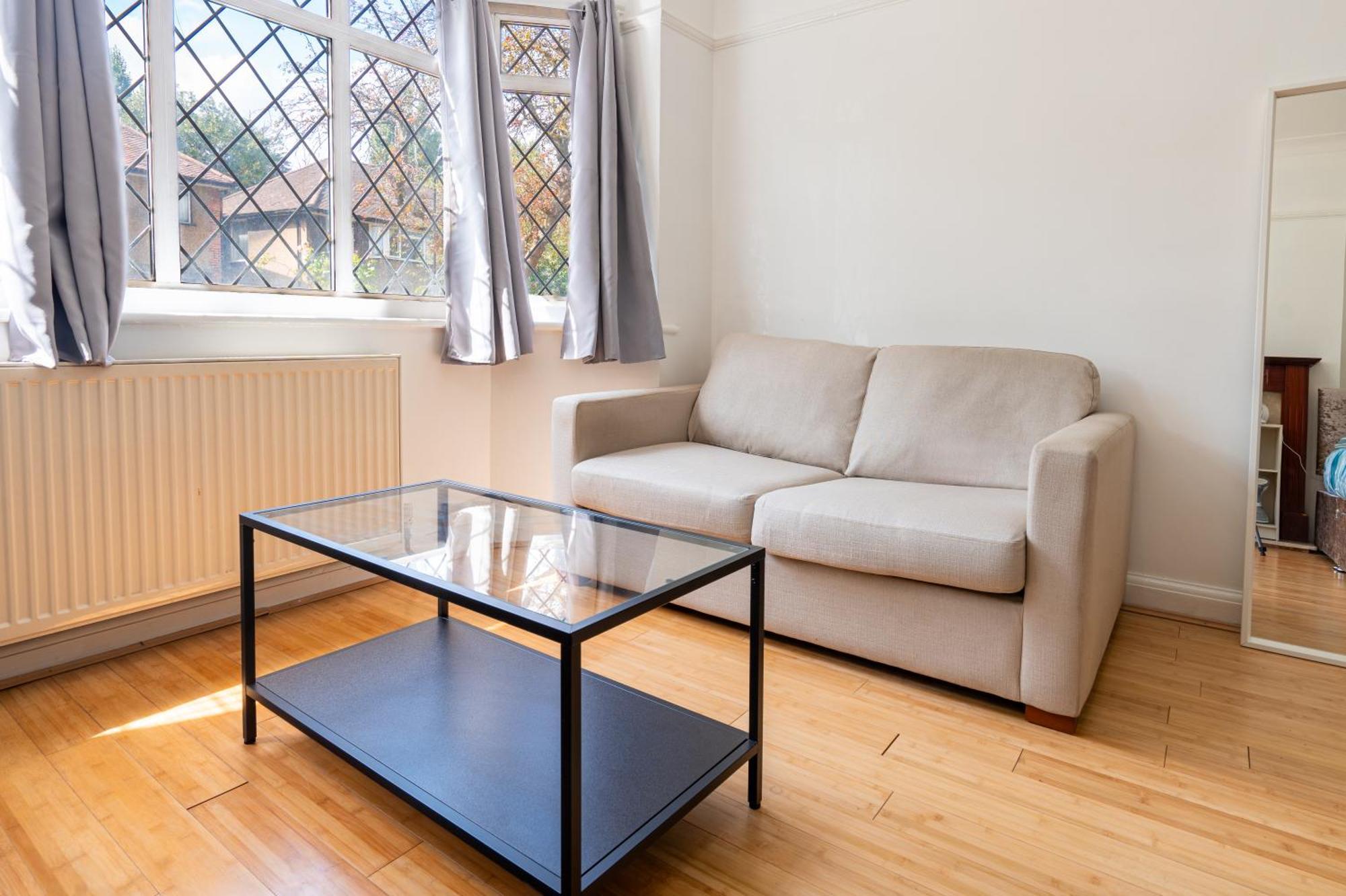 2 Bed, Wembley, Ealing, Appartamento *