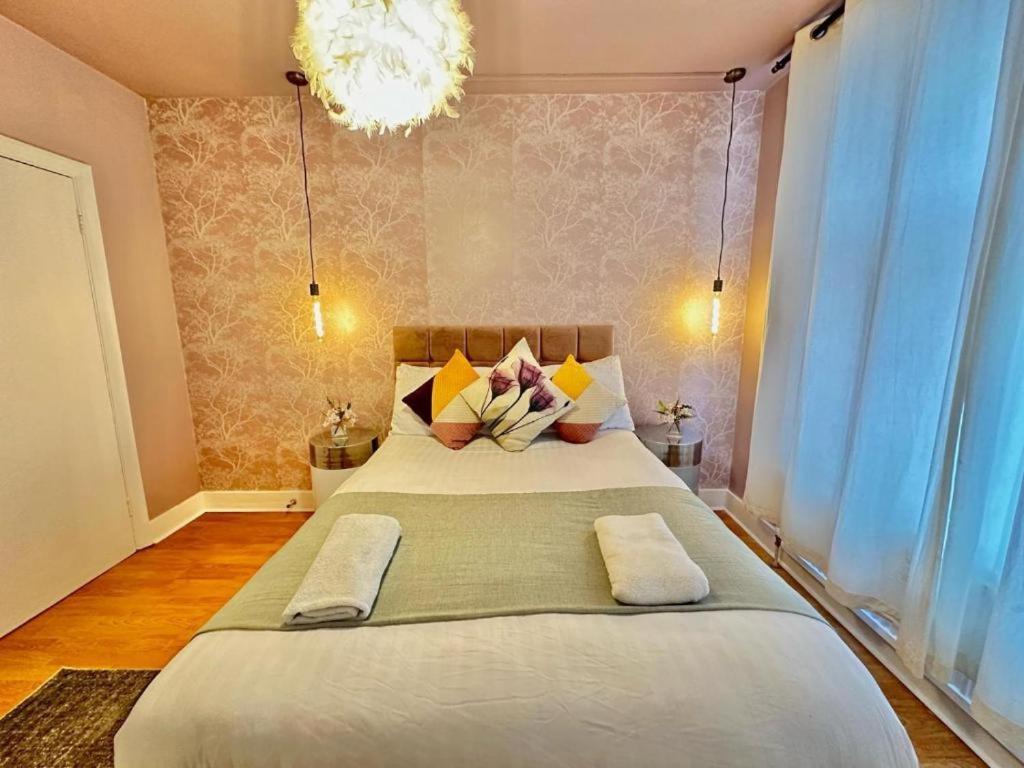 Three Bedroom Near Central Appartement *