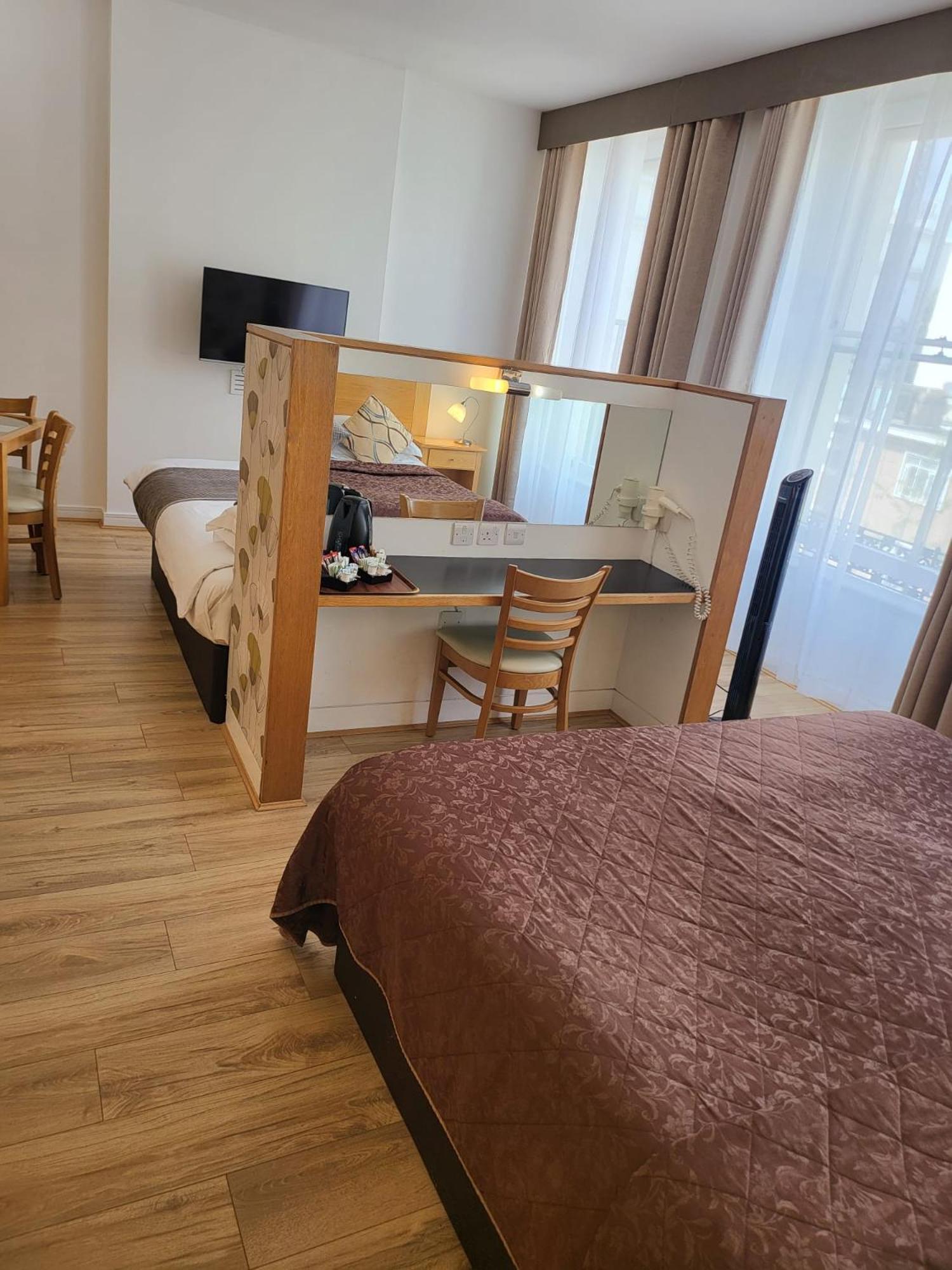 The Cleveland Hotel 4*