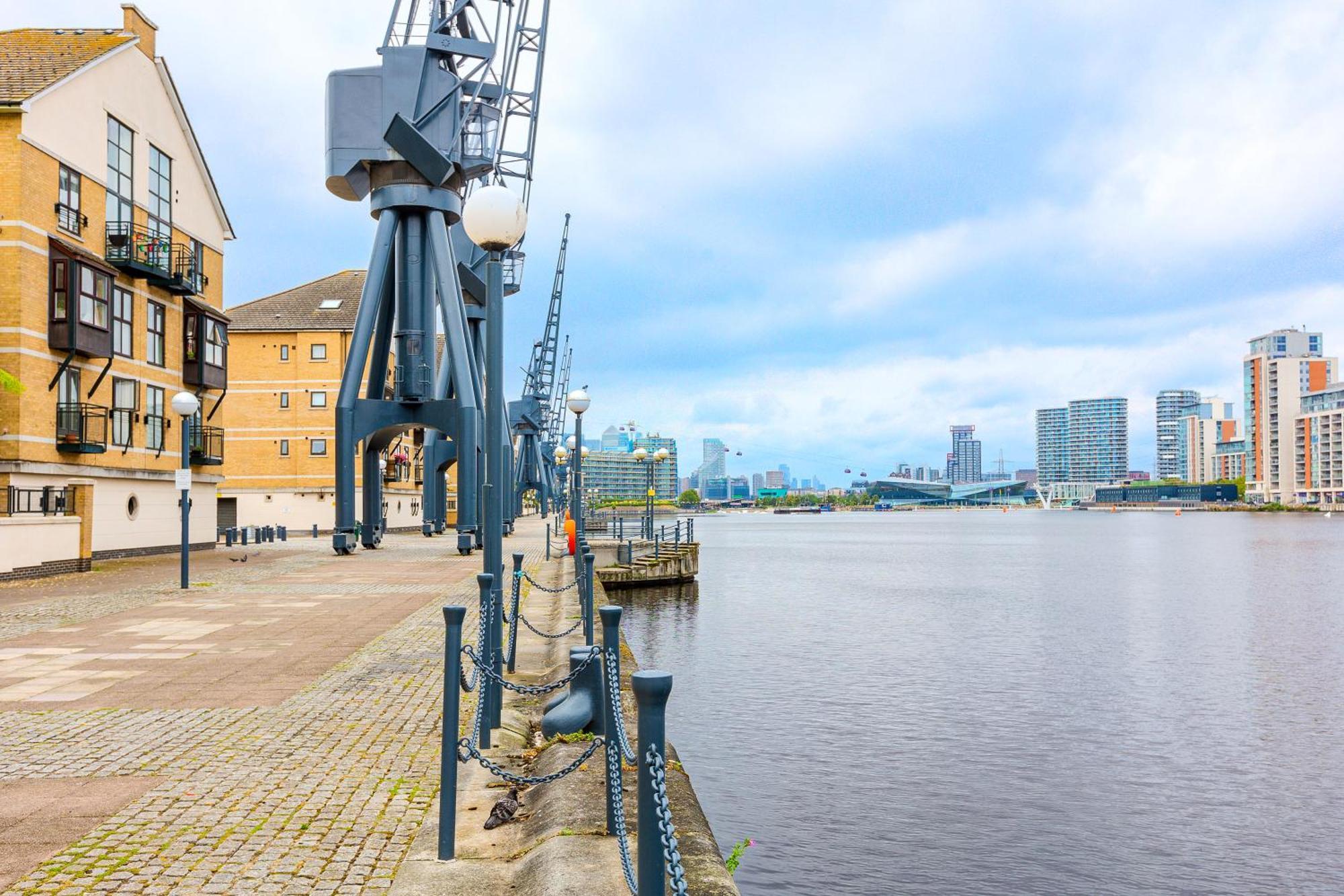 Leilighet Bright New 2br Flat With Balcony Near Excel *