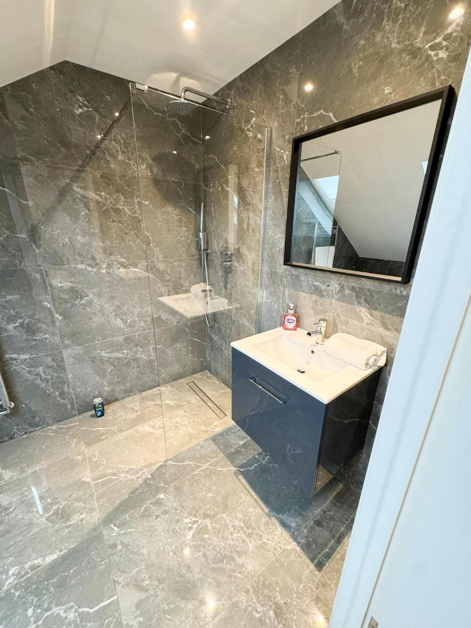 Lägenhet Willesden Penthouse London