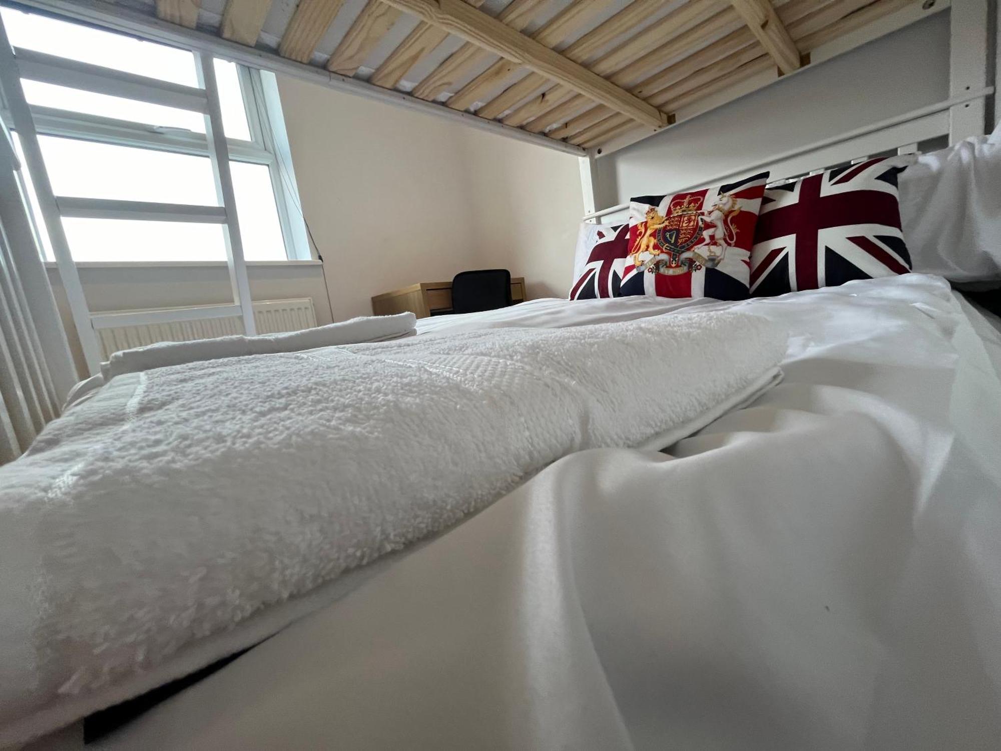 Willesden Penthouse Lägenhet *