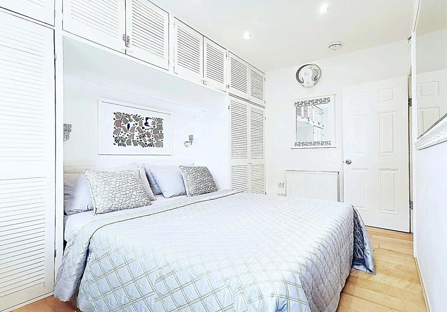 Brackenbury Aparthotel *