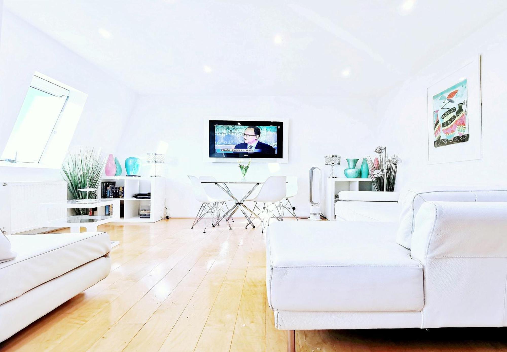 Brackenbury Aparthotel