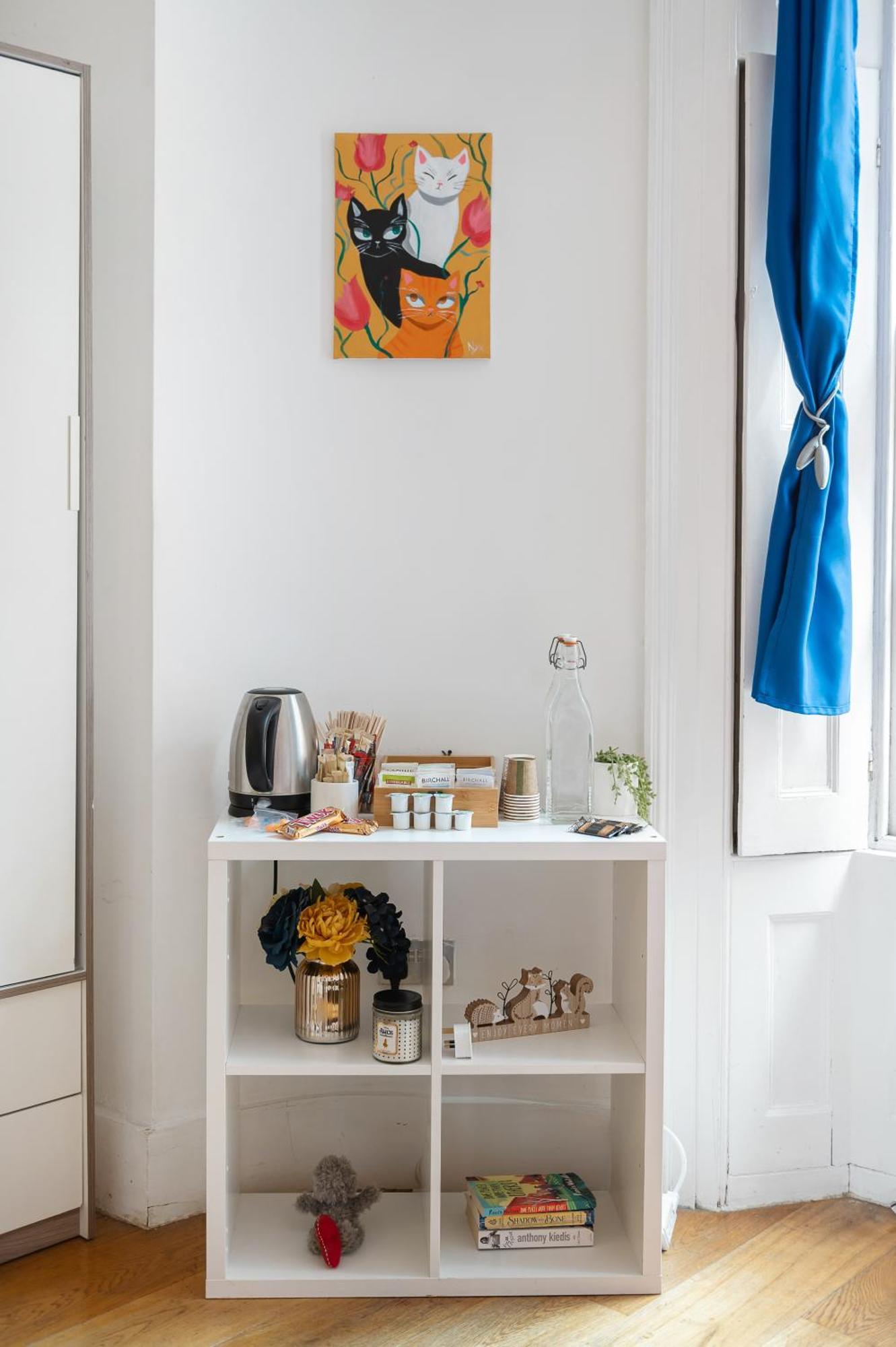 Bright And Spacious 2 Bedroom Flat With Ensuite Bathrooms In London Se5 *