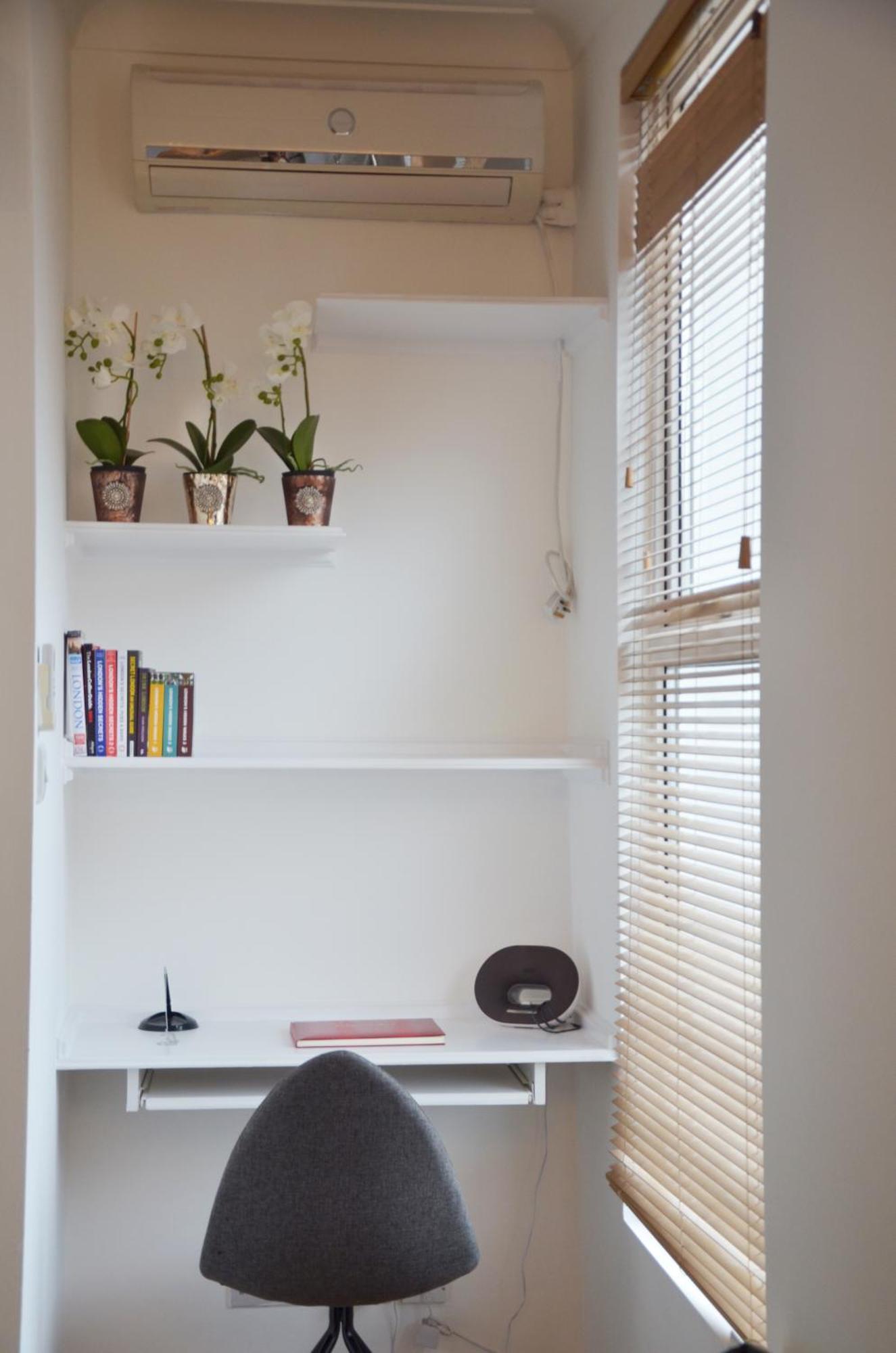 Putney Lane Apartment *