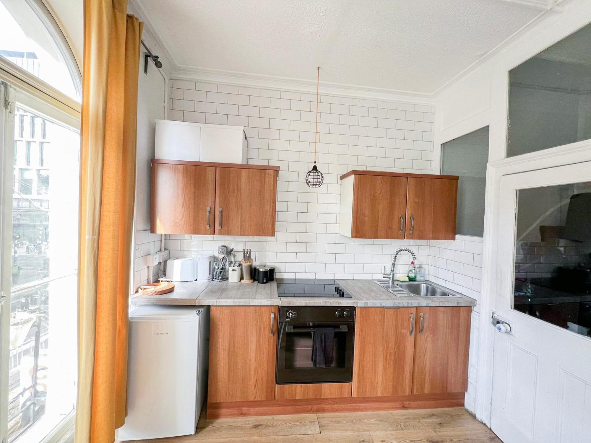 2 Bedroom Flat A Short Walk Away To Barbican Centre Near Farringdon, Old St * London