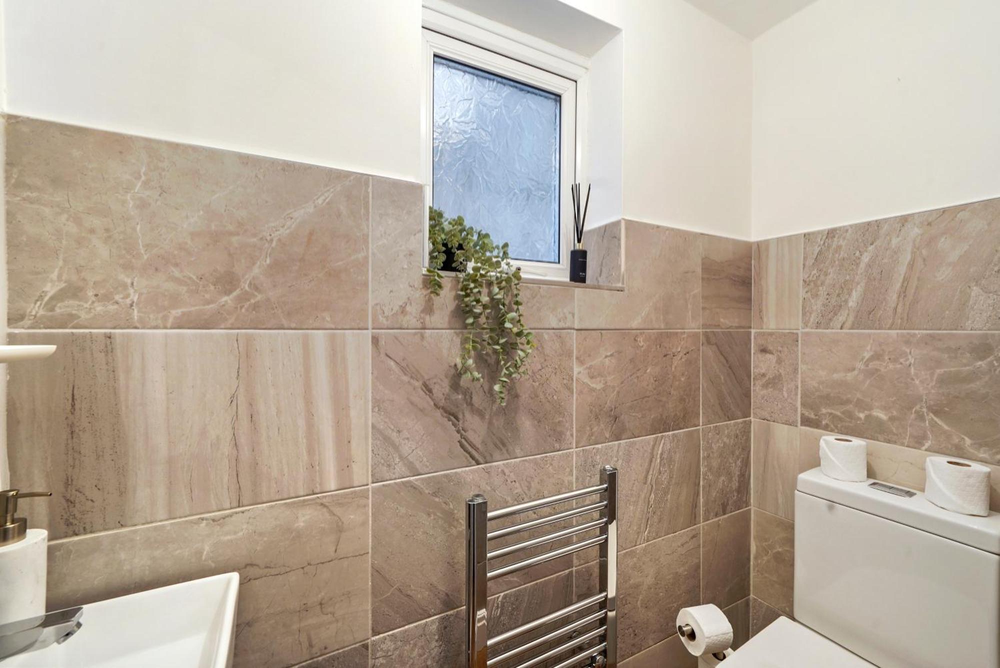 4 Bedroom House & Free Parking Close To Kensal Rise Station Vakantiehuis *