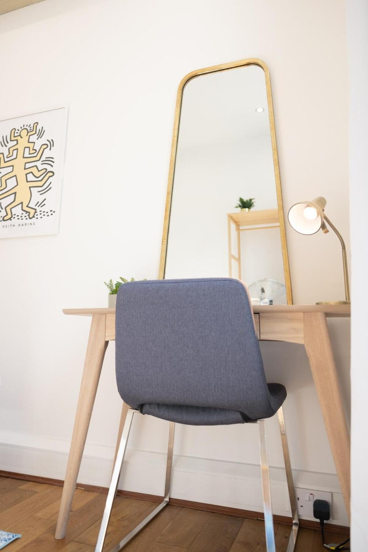 Bright And Cosy 100m From Trafalgar Square * London