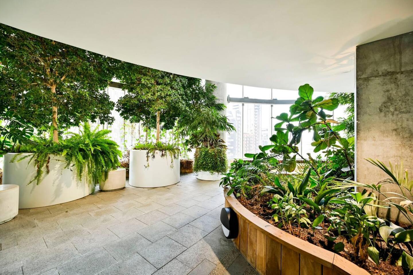 Luxury High-rise 21st Floor 2 Bedroom 2 Bath Flat Appartement