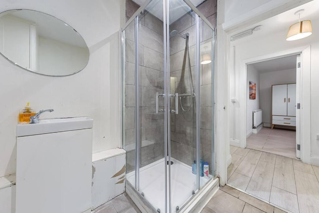 Near Kings Cross Sleep 12 Sp7