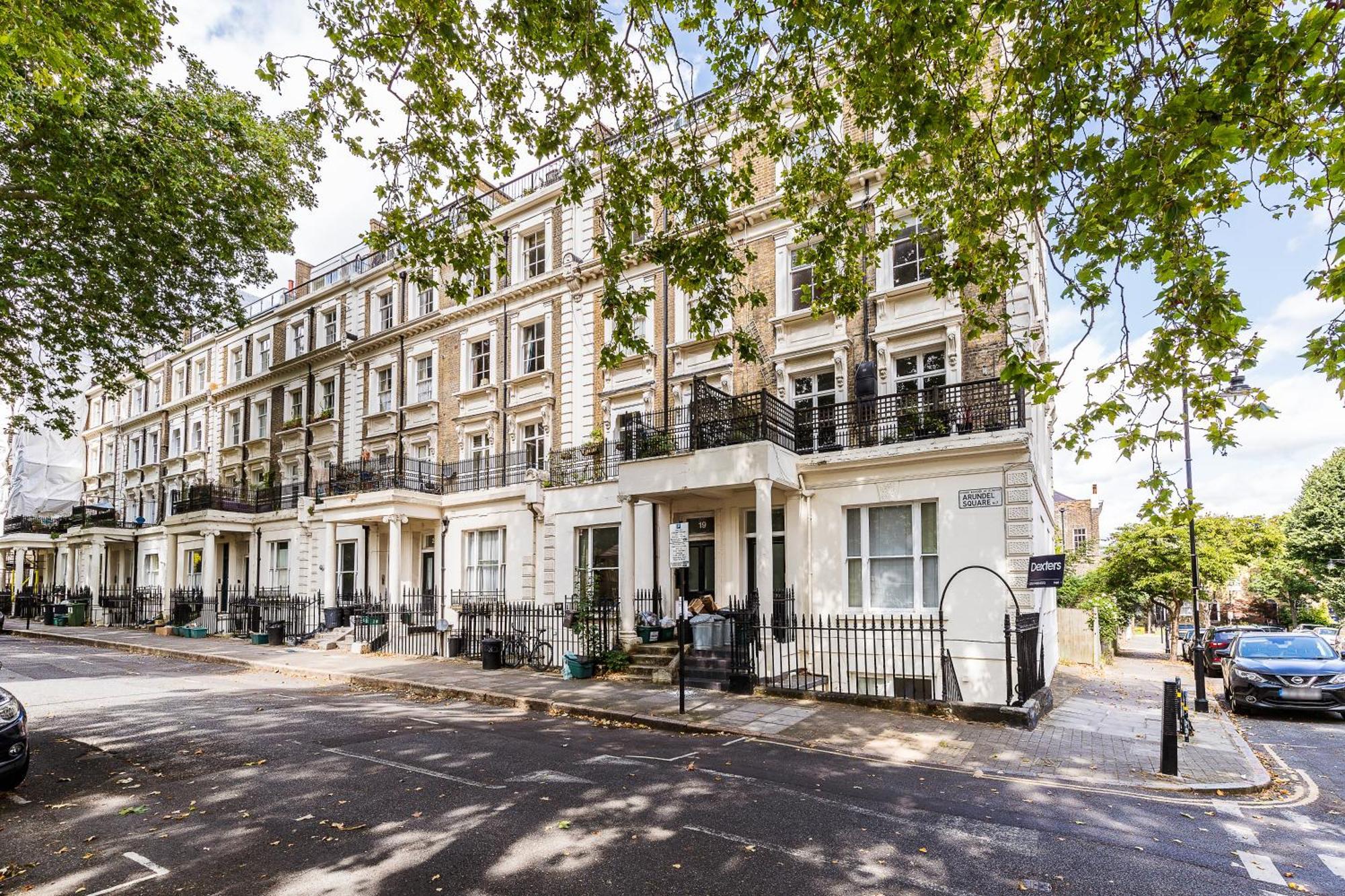 Chic 1 Bedroom Parkview Flat At Arundel Square * Londen