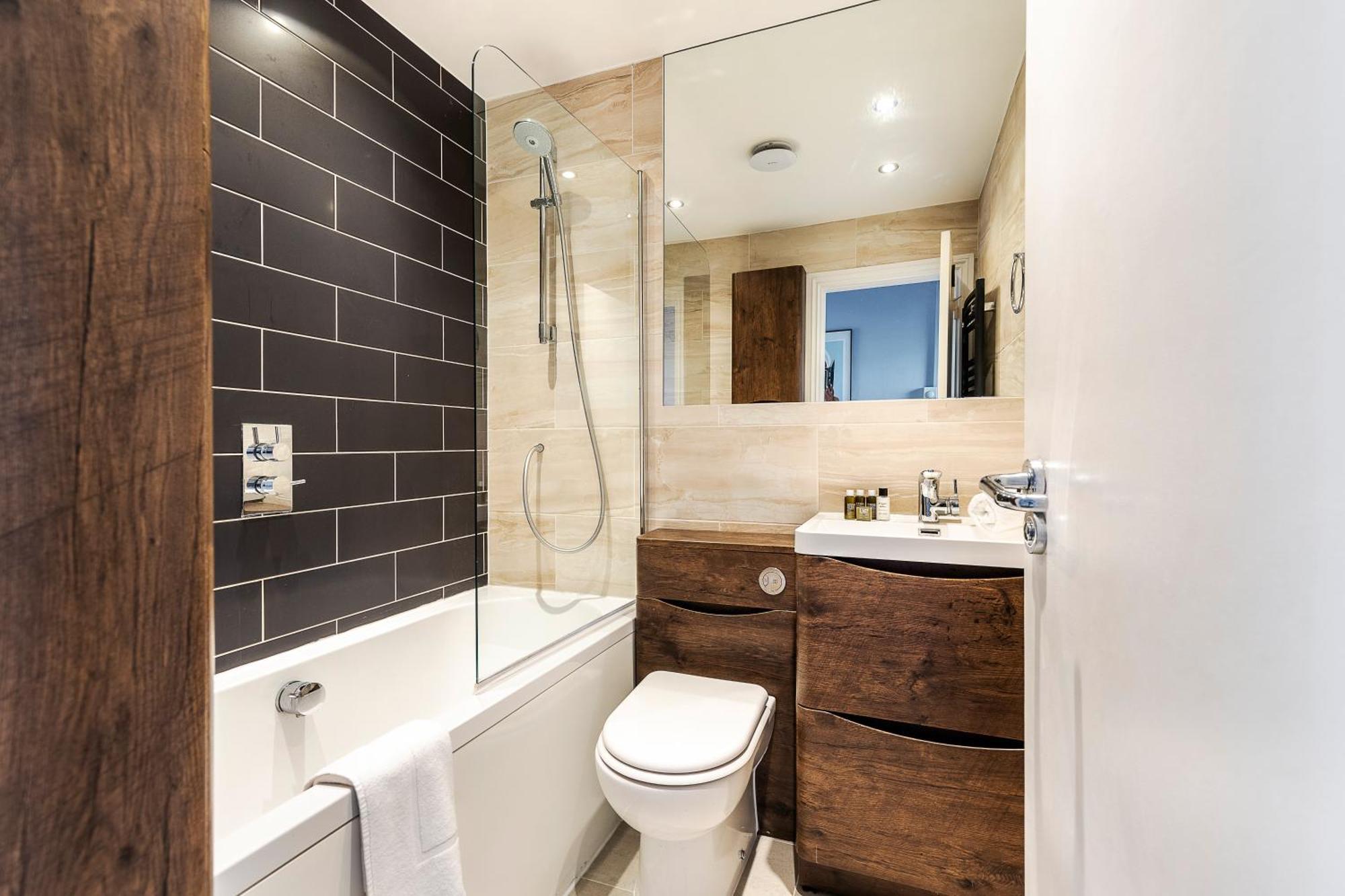 Appartement Chic 1 Bedroom Parkview Flat At Arundel Square Londen