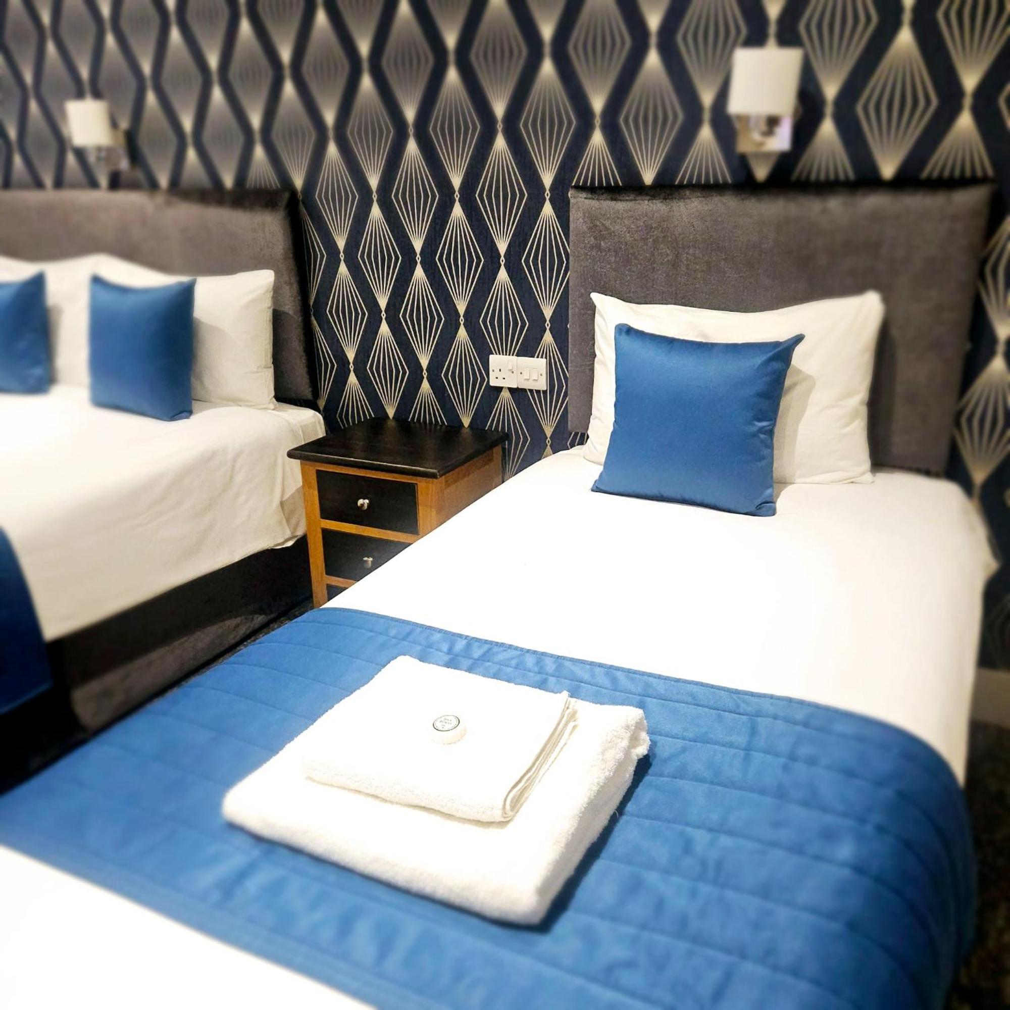 George 3* London