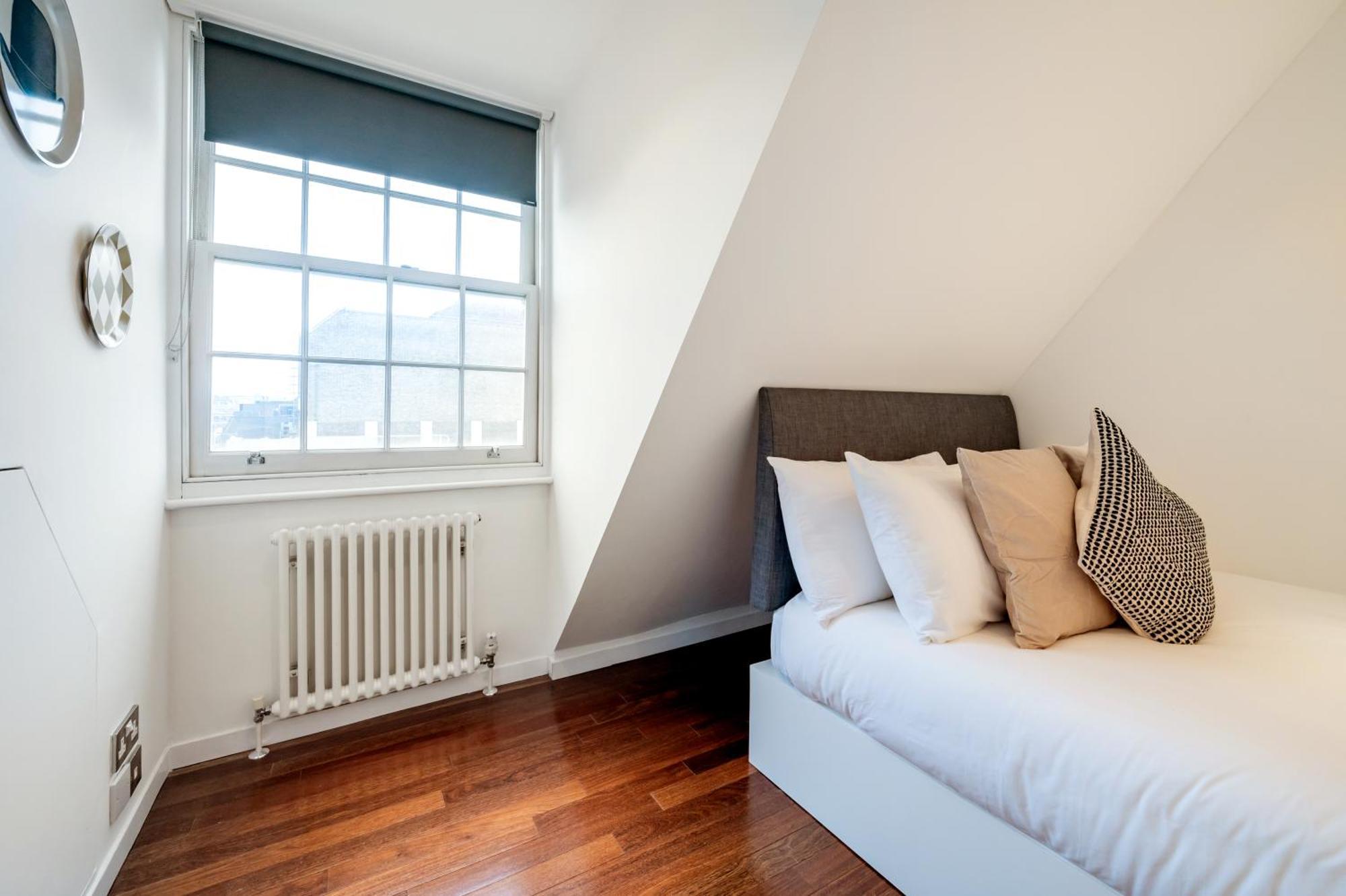 Huge & 3 Bedr, 4 Beds, Covent Gdn Lägenhet